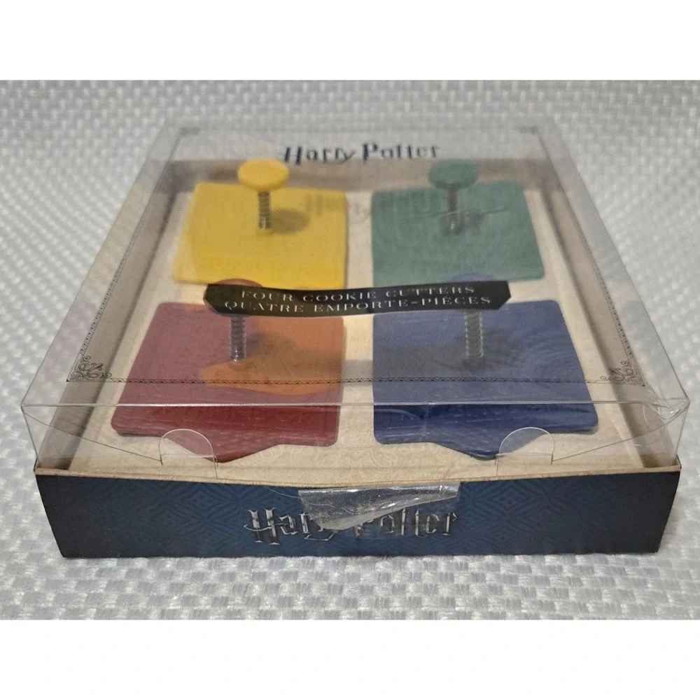 Wizarding World Of Harry Potter hogwarts house